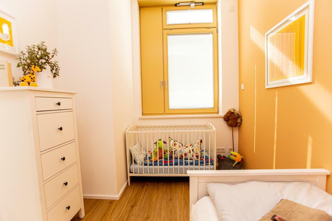 Eckhof Domizil - Grosszuegige Ferienwohnung Mit Kleinem Garten In Der Altstadt Von Gotha Dış mekan fotoğraf